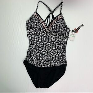 Jantzen Swimsuit Size 8 NWT One Piece Geometric Black White Lined Tummy Control